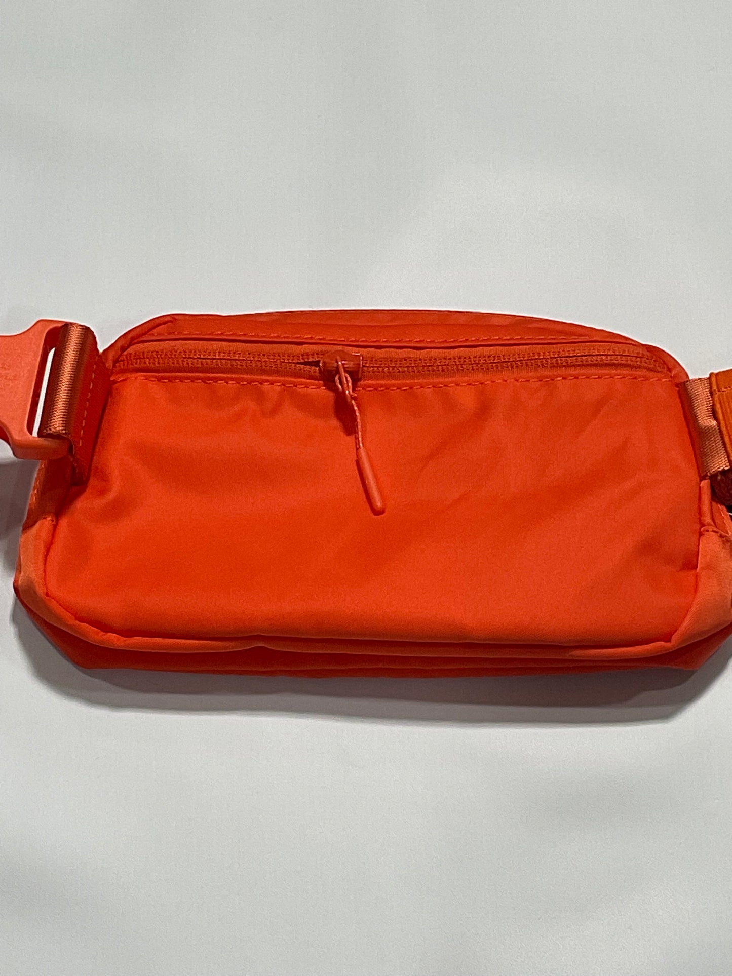 Lululemon Everywhere Belt Bag 1L - Orange