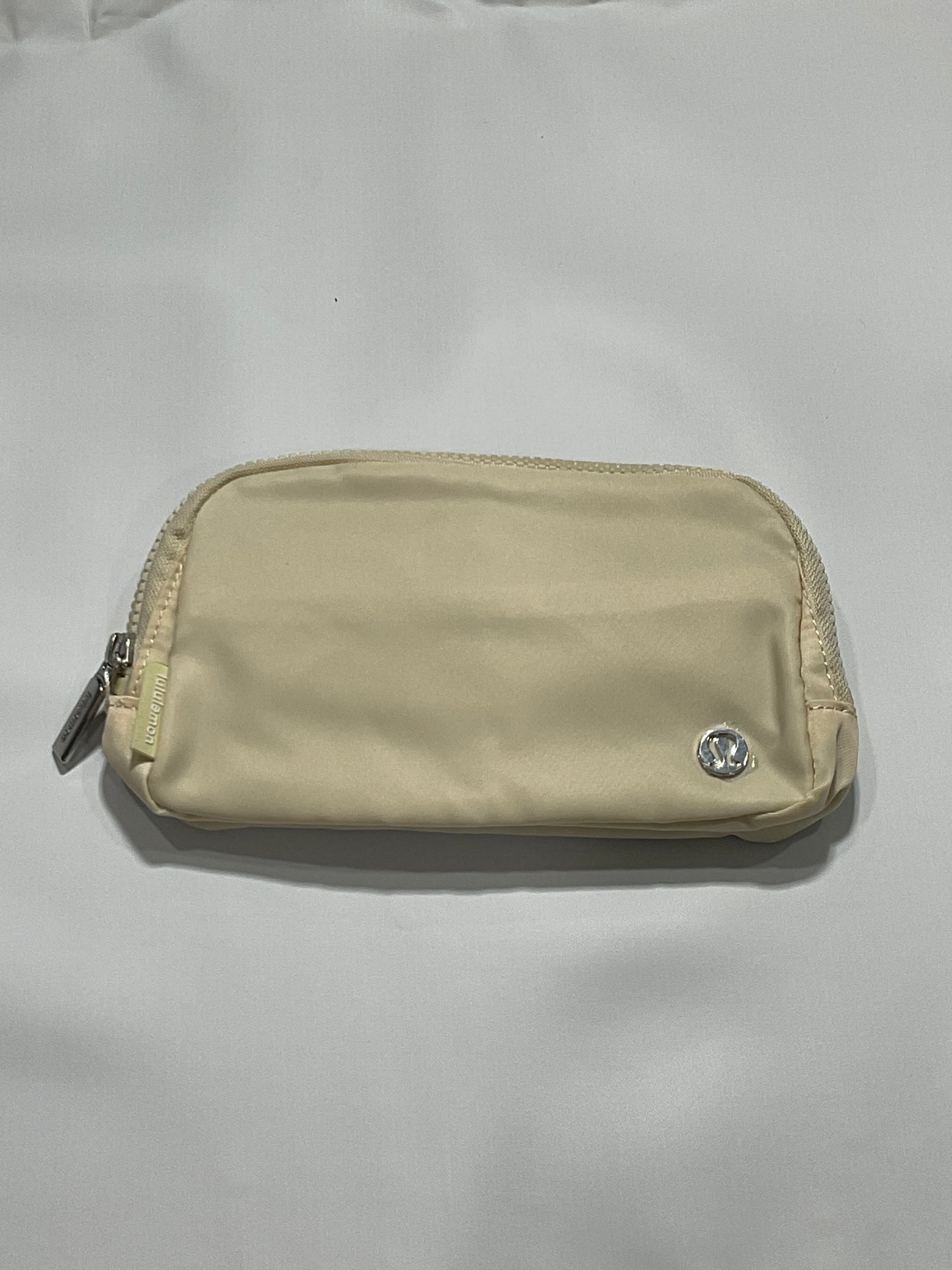 Lululemon Everywhere Belt Bag 1L - Beige