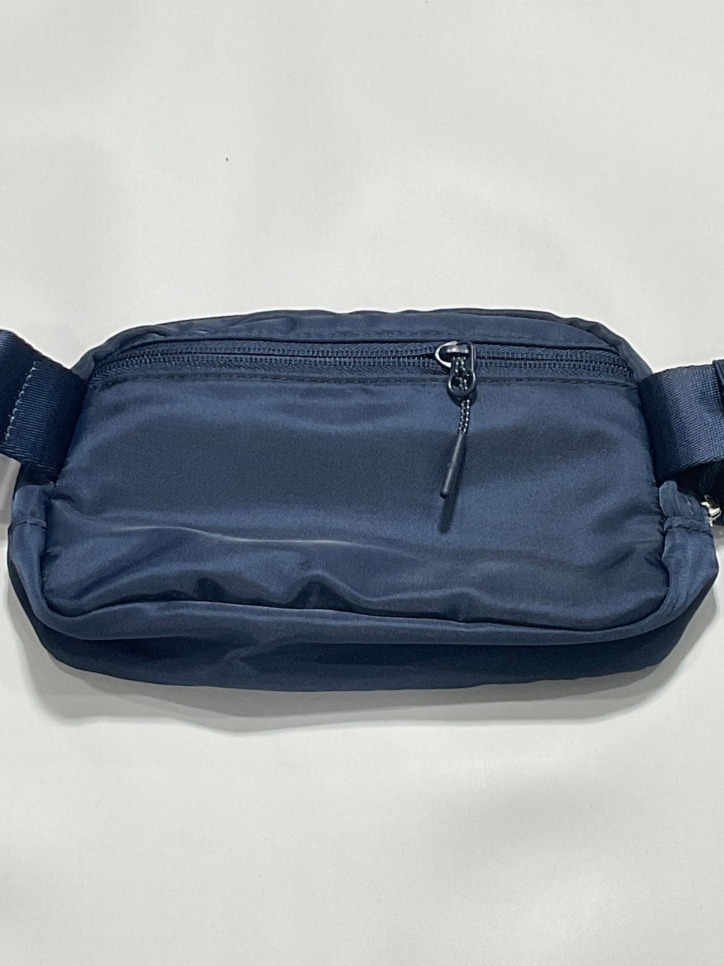 Lululemon Everywhere Belt Bag 1L - Navy Blue