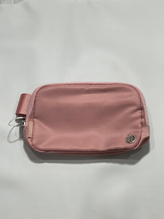 Lululemon Everywhere Belt Bag 1L - Light Pink