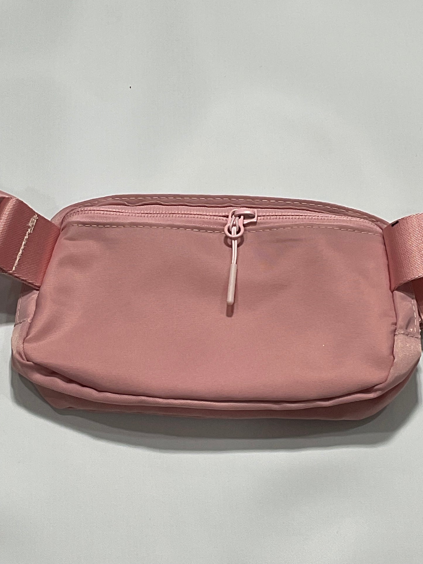 Lululemon Everywhere Belt Bag 1L - Light Pink
