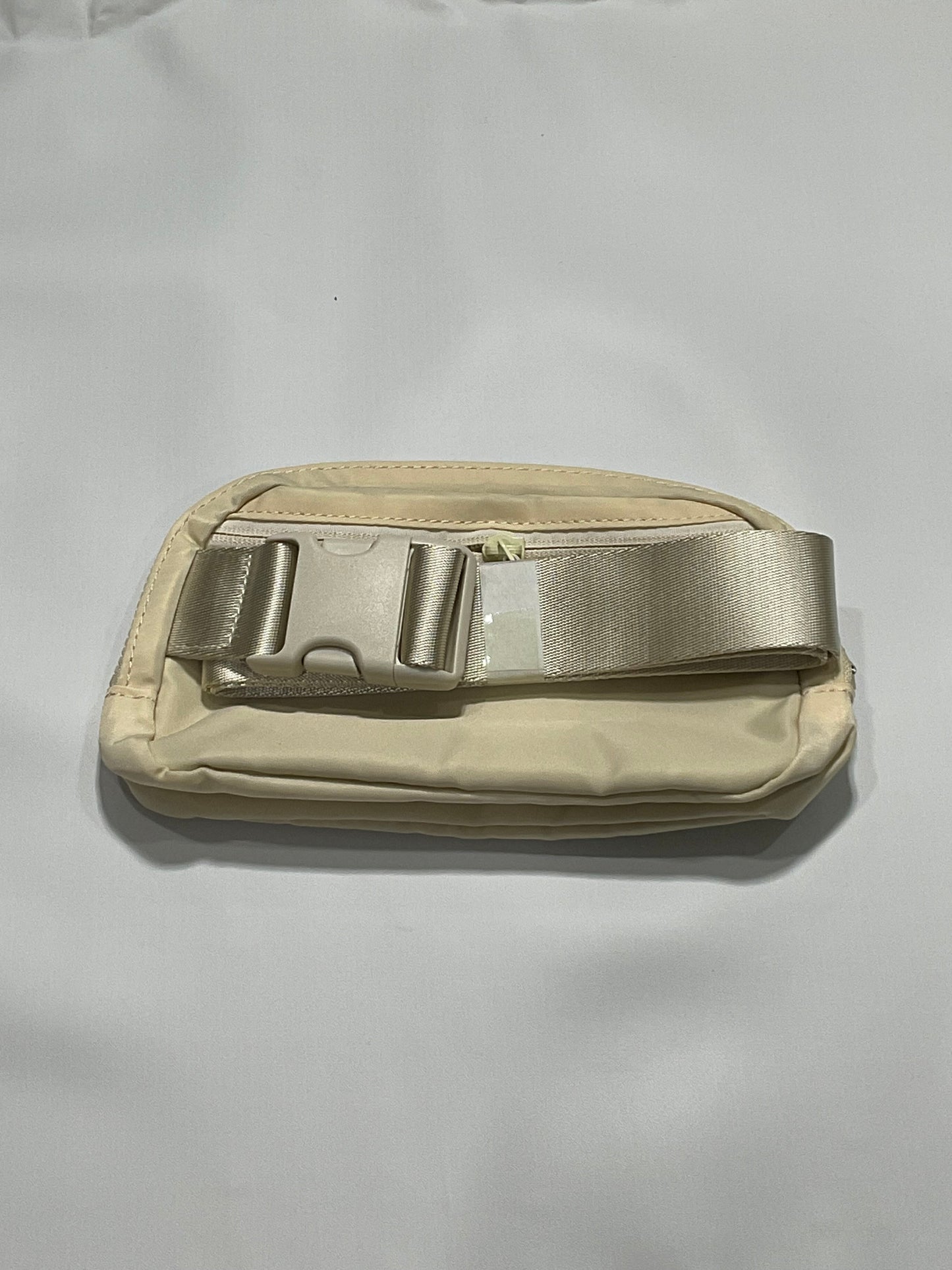 Lululemon Everywhere Belt Bag 1L - Beige