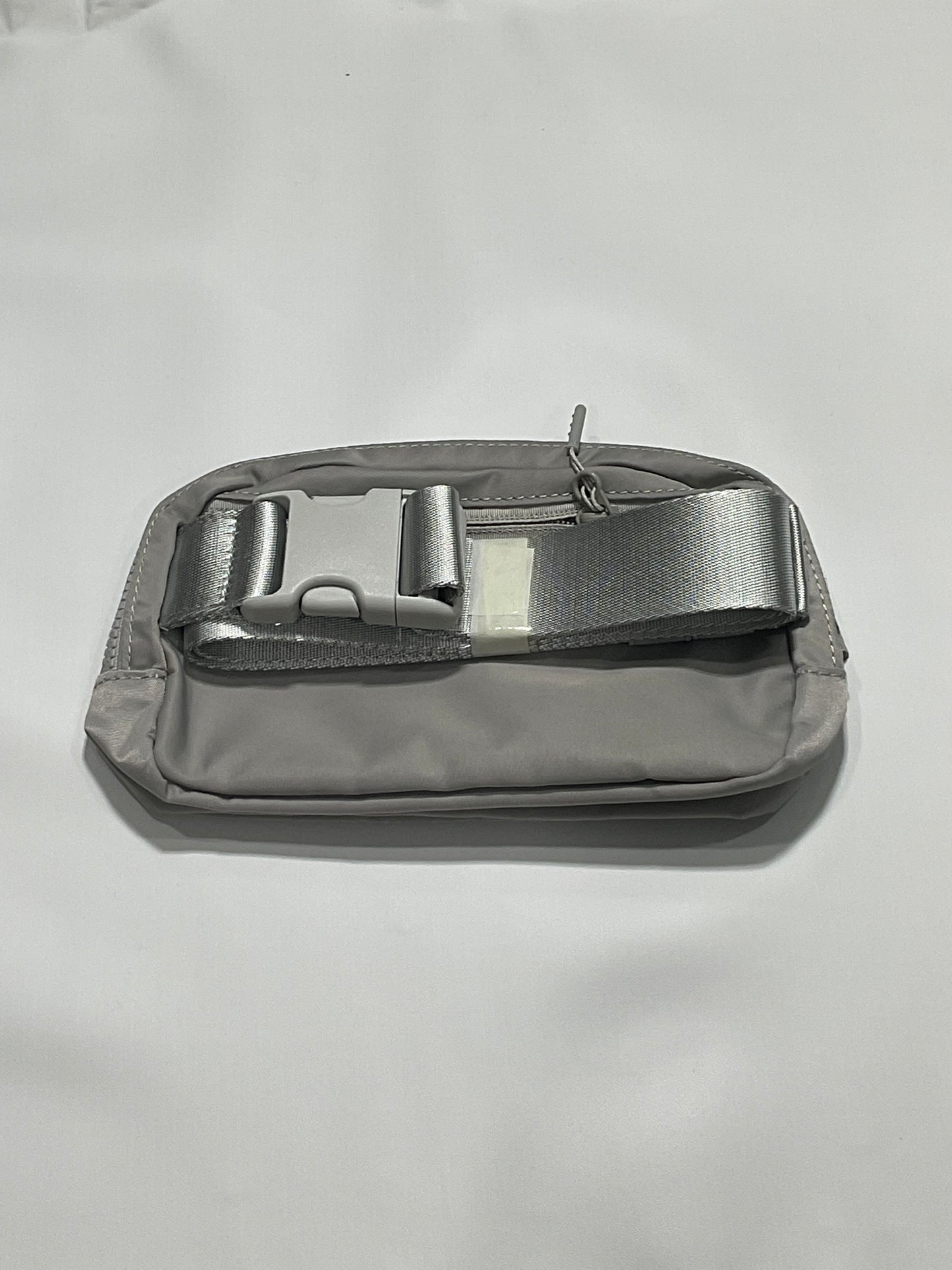 Lululemon Everywhere Belt Bag 1L - Gray