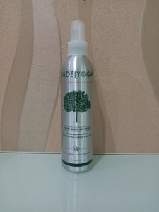 Jade Yoga Plant Based Mat Wash Spray 8 oz - Cedar and Lavender