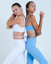 Load image into Gallery viewer, Alo Yoga XS Airbrush Cinch Bra - Tile Blue
