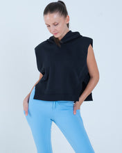Load image into Gallery viewer, Alo Yoga XS Cropped Headliner Shoulder Pad Sleeveless Coverup - Black
