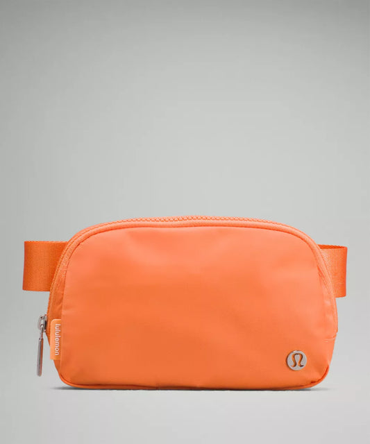 Lululemon Everywhere Belt Bag 1L - Orange