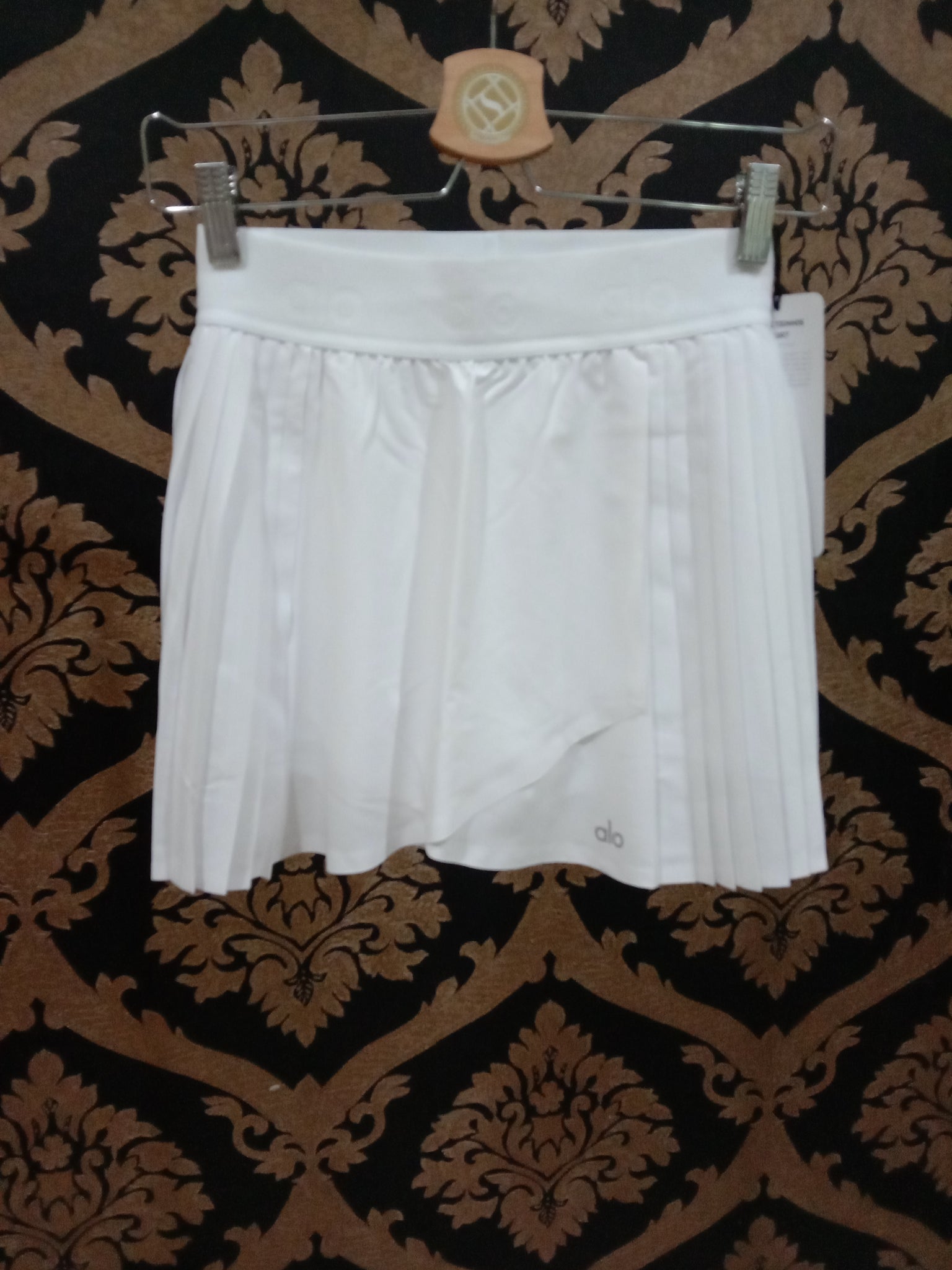 Alo Yoga SMALL Aces Tennis Skirt - White – Soulcielite