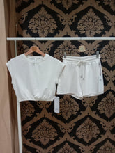 Load image into Gallery viewer, Alo Yoga XS Dreamy Short - Ivory

