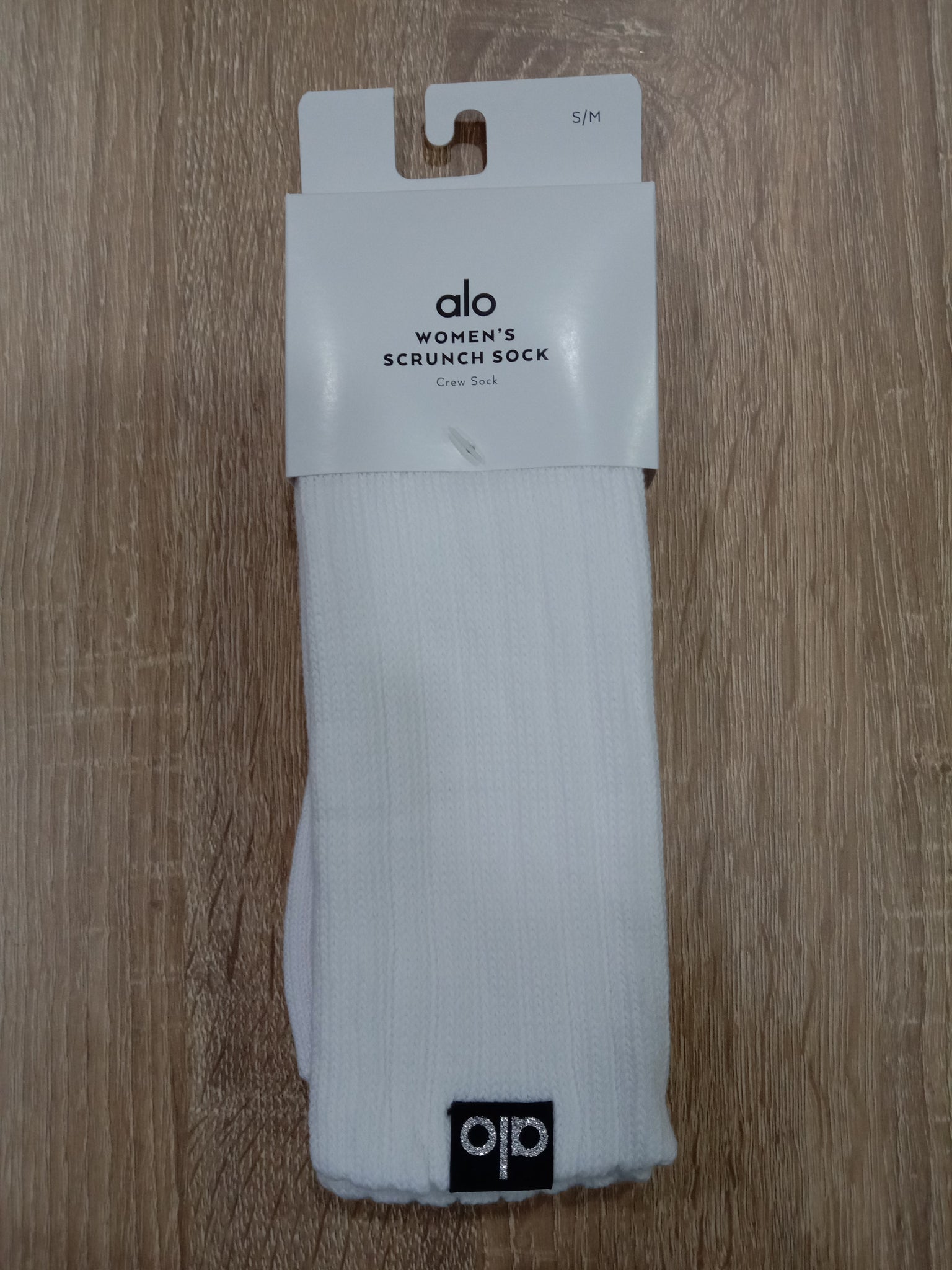 Alo Yoga S/M Women's Scrunch Sock - White – Soulcielite