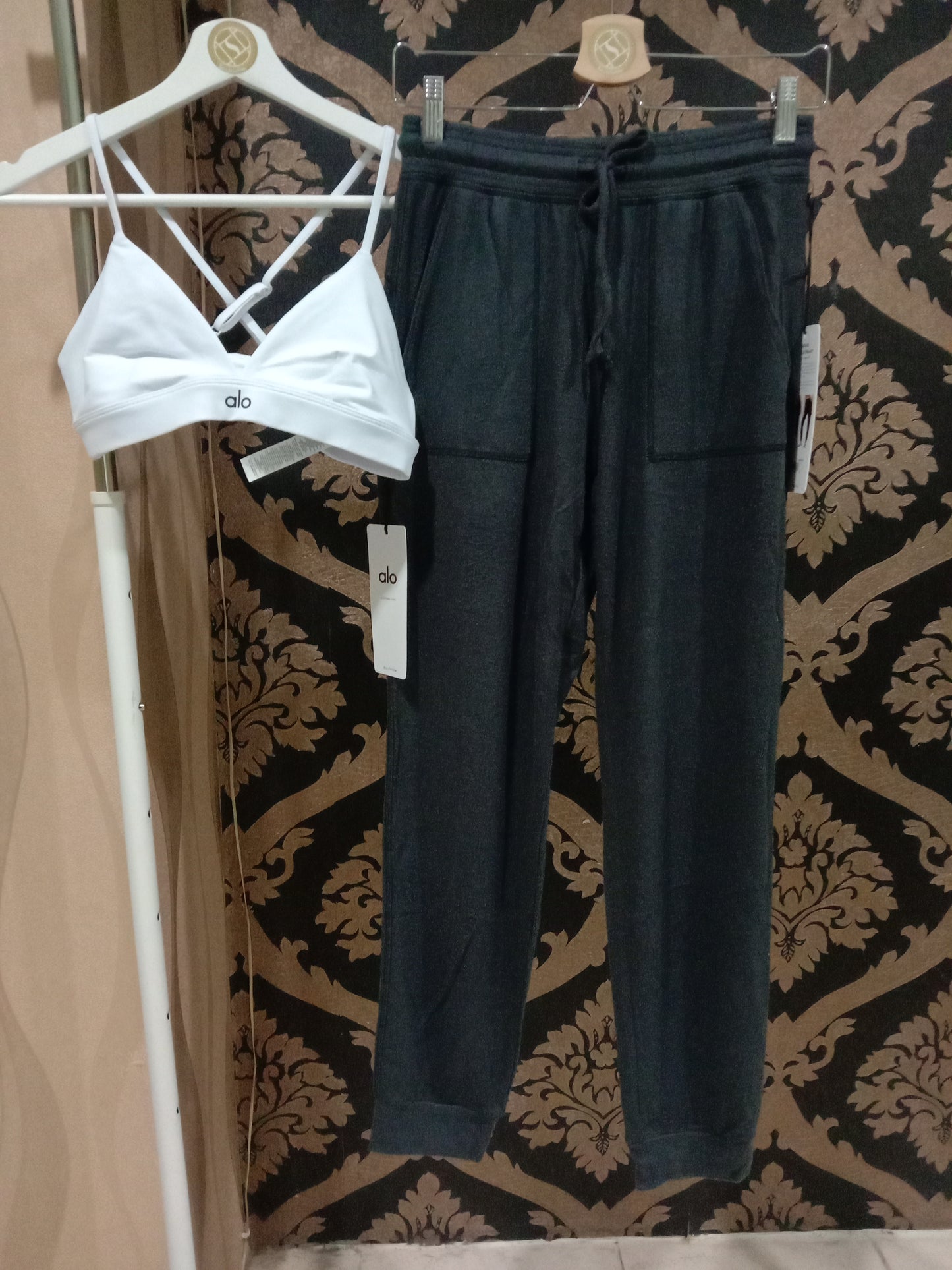 Bra Alo Yoga XS Splendor - Putih