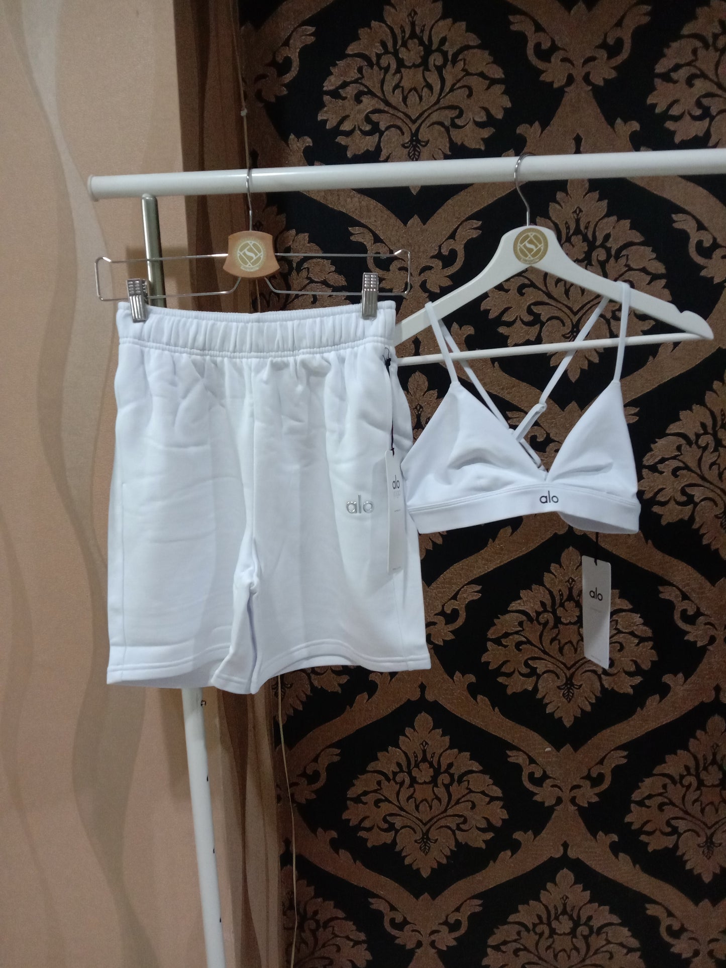 Bra Alo Yoga XS Splendor - Putih