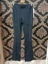 Load image into Gallery viewer, Alo Yoga SMALL High-Waist Pinstripe Zip It Flare Legging - Anthracite/Black
