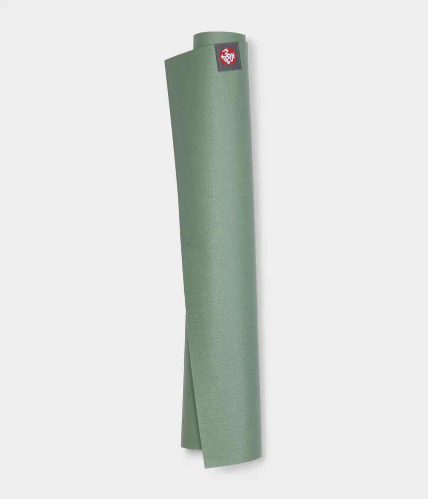Manduka Eko® Superlite 71'' Travel Yoga Mat 1.5mm - Leaf Green – Soulcielite