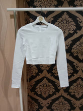 Load image into Gallery viewer, Alo Yoga SMALL Alosoft Crop Finesse Long Sleeve - White
