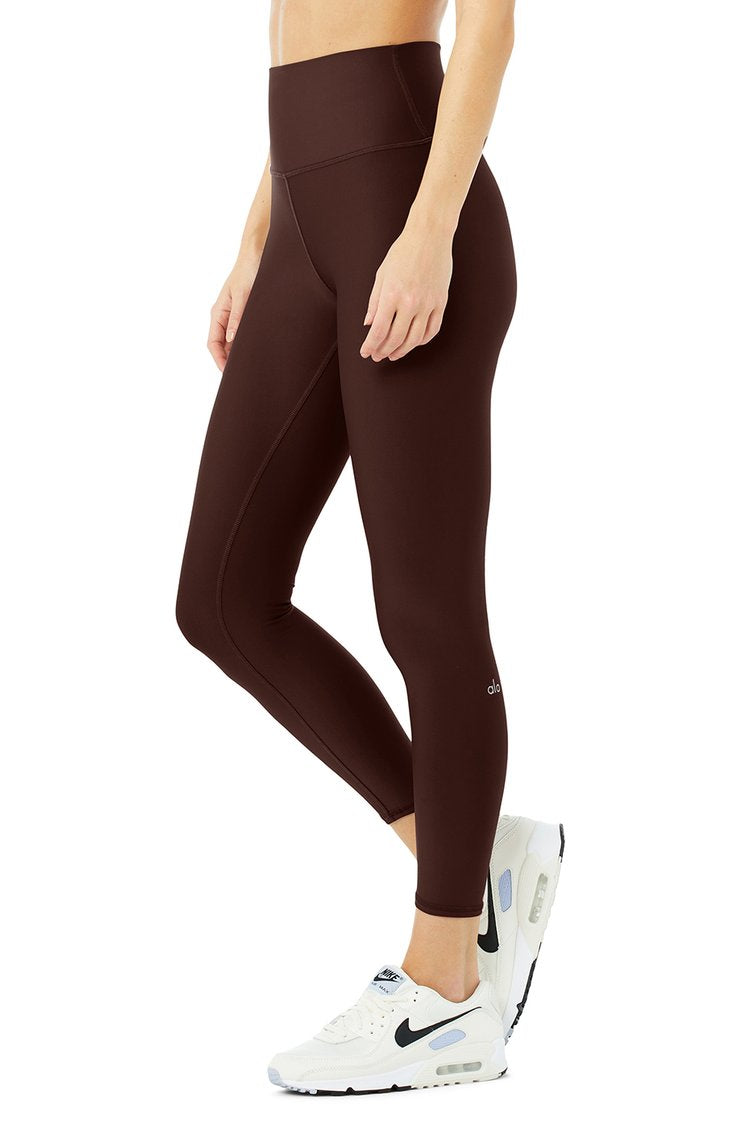 My Personal Alo Yoga Leggings Review & Why These Are My New Go-To Yoga  Pants | The Yogatique