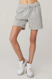 Alo Yoga Accolade High Waist Loose Fit Sweat Shorts Soft Fleece NEW