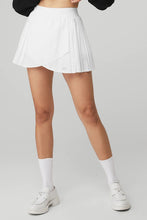 Load image into Gallery viewer, Alo Yoga XS Aces Tennis Skirt - White
