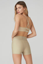 Load image into Gallery viewer, Alo Yoga XS Airlift Intrigue Bra - California Sand

