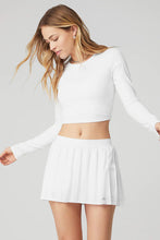 Load image into Gallery viewer, Alo Yoga SMALL Alosoft Crop Finesse Long Sleeve - White
