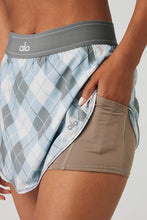 Load image into Gallery viewer, Alo Yoga SMALL Argyle Match Point Tennis Skirt - Gravel/Titanium
