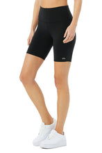 Load image into Gallery viewer, Alo Yoga SMALL 7&#39;&#39; High-Waist Biker Short - Black
