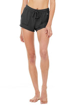 Load image into Gallery viewer, Alo Yoga SMALL Daze Short - Anthracite

