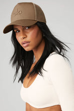Load image into Gallery viewer, Alo Yoga District Trucker Hat - Gravel
