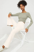 Load image into Gallery viewer, Alo Yoga SMALL Gather Long Sleeve - Limestone

