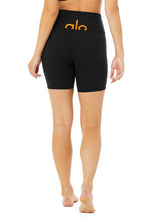 Load image into Gallery viewer, Alo Yoga XS High-Waist Spin Short - Black/Tangerine
