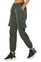 Load image into Gallery viewer, Alo Yoga XS It Girl Pant - Dark Cactus
