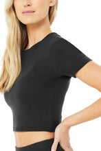 Load image into Gallery viewer, Alo Yoga SMALL Micro Waffle Sierra Short Sleeve Top - Black
