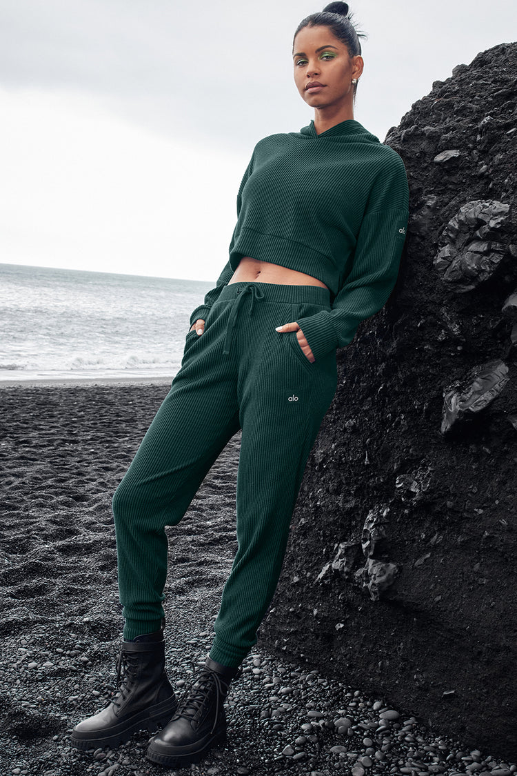 Alo Yoga XS Muse Sweatpant - Midnight Green – Soulcielite