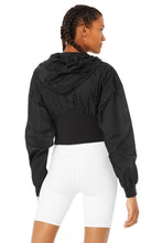 Load image into Gallery viewer, Alo Yoga XS Nebula Jacket - Black
