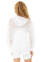 Load image into Gallery viewer, Alo Yoga XS Nebula Jacket - White
