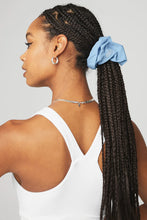 Load image into Gallery viewer, Alo Yoga Oversized Scrunchie - Tile Blue
