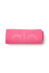 Alo Yoga Performance No Sweat Hand Towel - Hot Pink