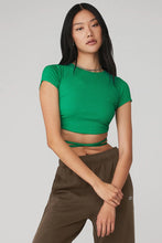 Load image into Gallery viewer, Alo Yoga XS Ribbed Manifest Short Sleeve - Green Emerald
