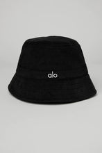 Load image into Gallery viewer, Alo Yoga Terry Beachside Bucket Hat - Black
