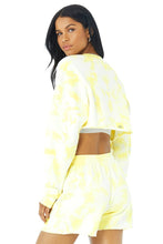 Load image into Gallery viewer, Alo Yoga XS Tie-Dye Extreme Crop Crew Neck - Buttercup/White Tie-Dye
