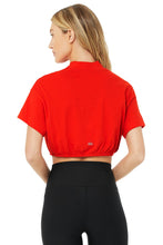Load image into Gallery viewer, Alo Yoga XS Kick It Crop Tee - Cherry
