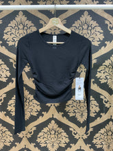 Load image into Gallery viewer, Alo Yoga XS Gather Long Sleeve - Black
