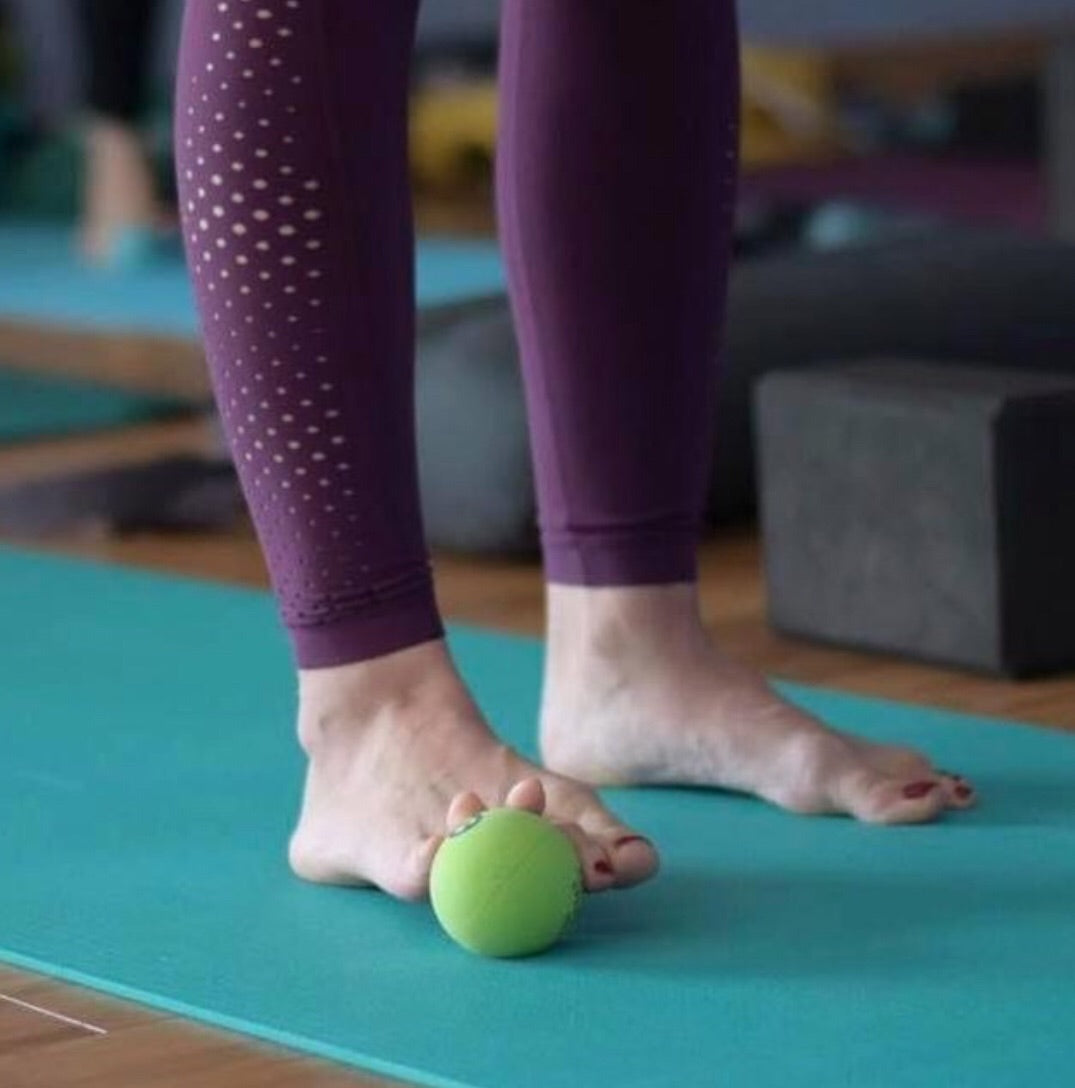 Sepasang Bola Terapi Yoga Tune Up dalam Tote - Biru