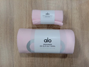 Alo Yoga Grounded Non-Slip Mat Towel - Powder Pink