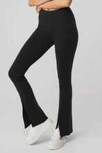 Load image into Gallery viewer, Alo Yoga XXS Airbrush High-Waist Flutter Legging - Black
